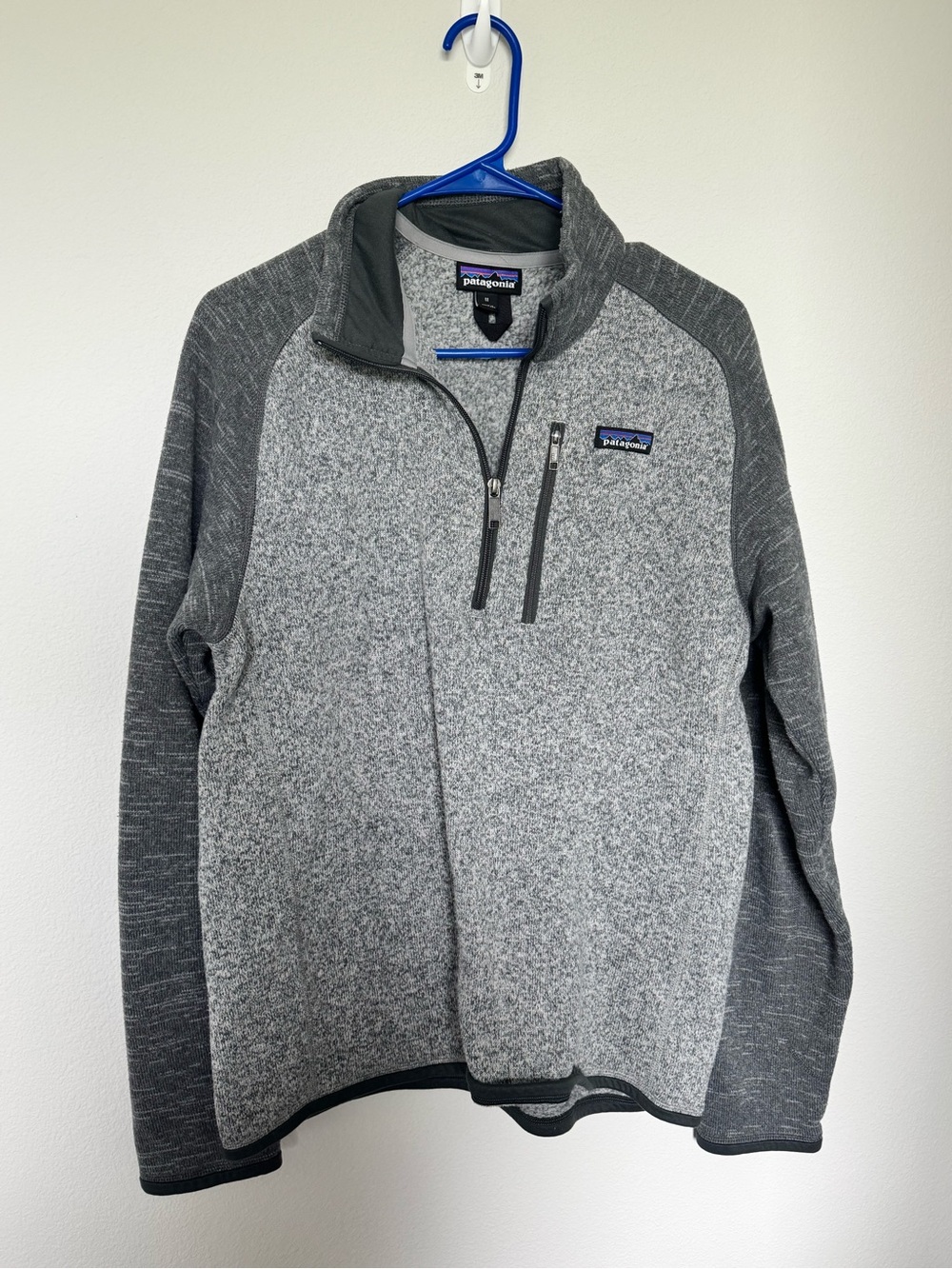 Patagonia Men’s Gray Heather Half-Zip Fleece Pullover